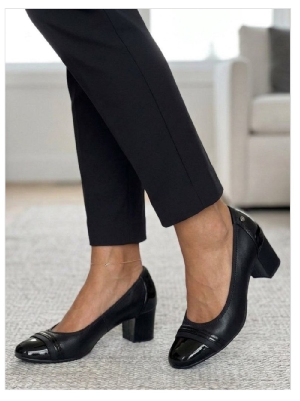 Anne Klein Sport Guardian Black Leather Block Heel Pumps - Size 9 (Brand New!)